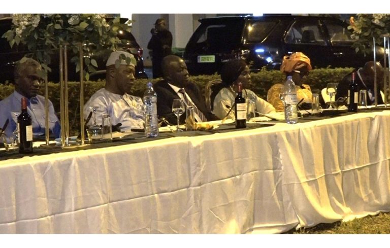 Côte d’Ivoire – AIP / Daloa : des directeurs régionaux et chefs de service rendent hommage au préfet de région admis à la retraite