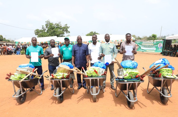 Côte d’Ivoire-AIP/ Le ministre des Eaux et Forêts lance officiellement la campagne de lutte contre les feux de brousse