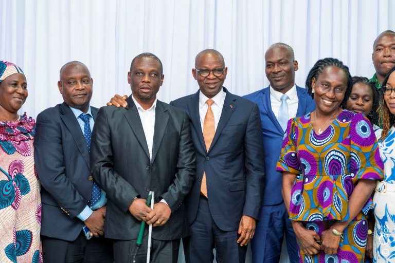 Côte d’Ivoire-AIP/Adama Kamara engage les IPS à faire du numéro d’immatriculation à la CMU l’identifiant unique de sécurité sociale