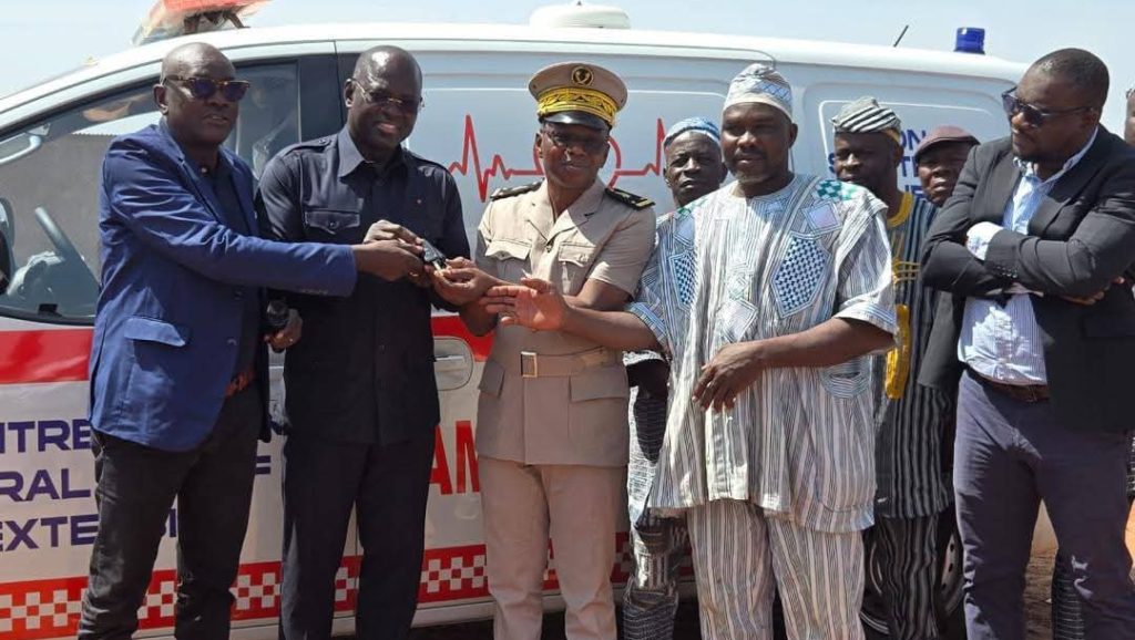 Côte d’Ivoire-AIP/ Une ambulance médicalisée et des motos offerts pour renforcer les services de proximité à Tafiré