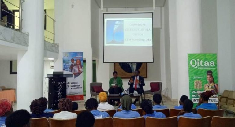 AIP/ QUALITAS Côte d’Ivoire sensibilise les étudiants de l’Université Nord-Sud sur la gestion environnementale