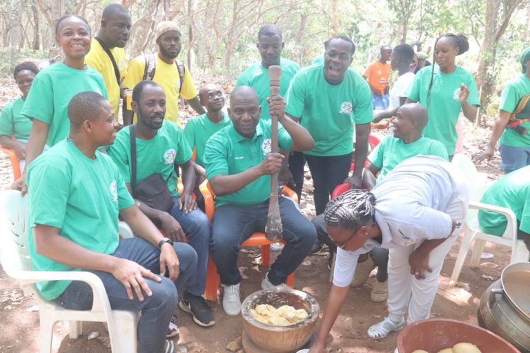 Côte d’Ivoire – AIP / Bondoukou : une sortie détente pour renforcer le vivre-ensemble entre fonctionnaires à Sépingo