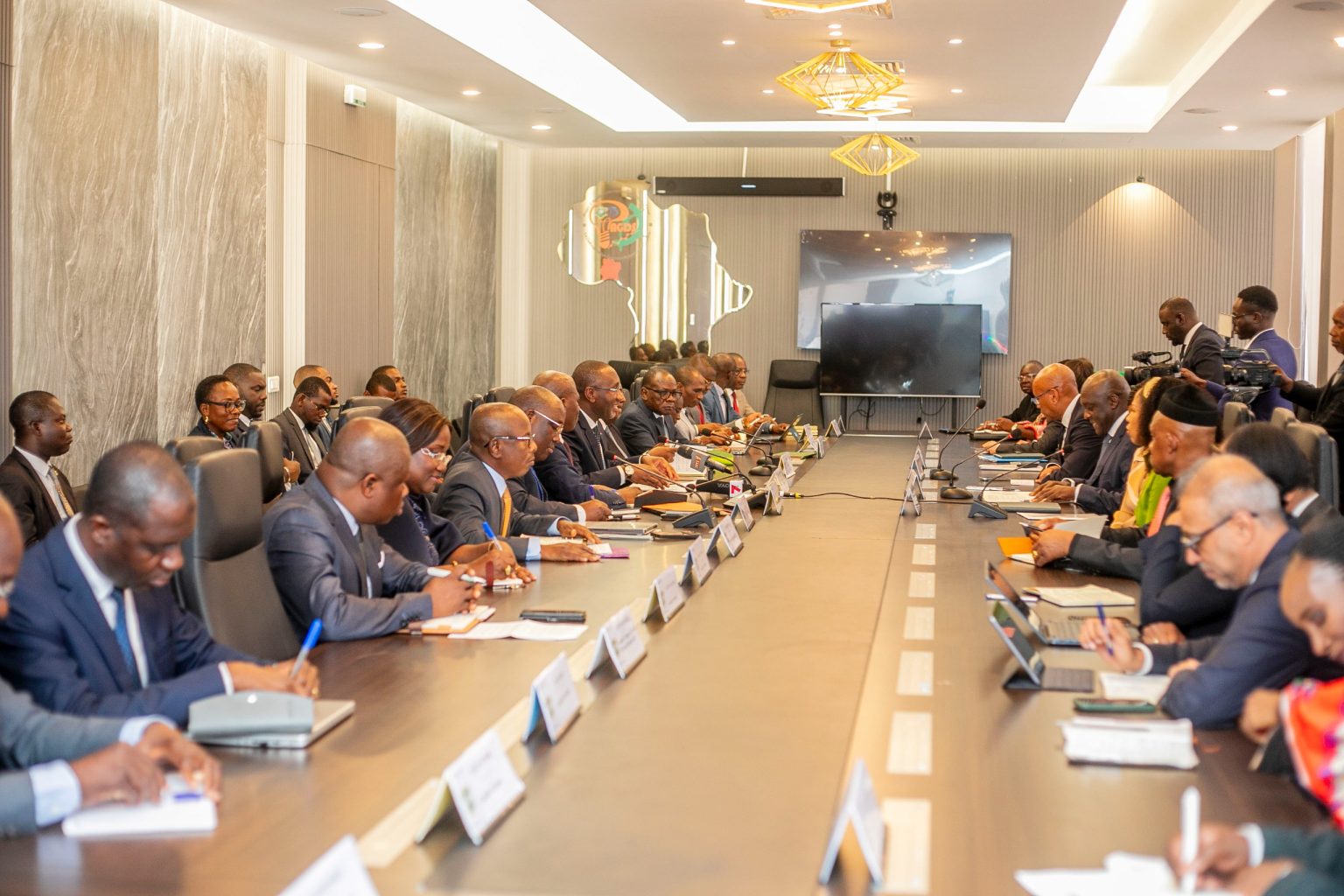Côte d’Ivoire-AIP/ Le ministre Souleymane Diarrassouba mobilise la SFI pour le financement du PND 2026-2030