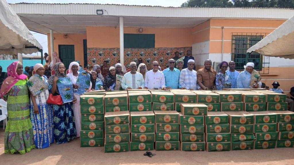 Côte d’Ivoire – AIP/ Carêmes chrétien et musulman : le RHDP offre 15 tonnes de vivres aux militants et sympathisants à Bondoukou