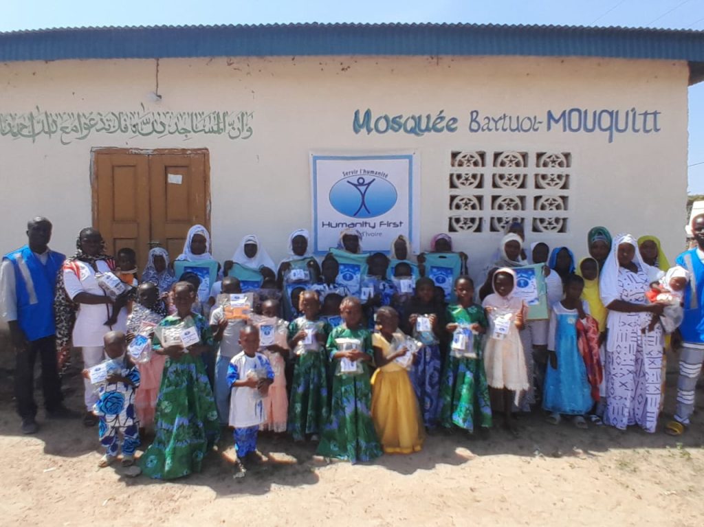 Côte d’Ivoire-AIP/L’ONG Humanity First soulage veuves et enfants démunis en pleine fête de Ramadan à Saboukpa