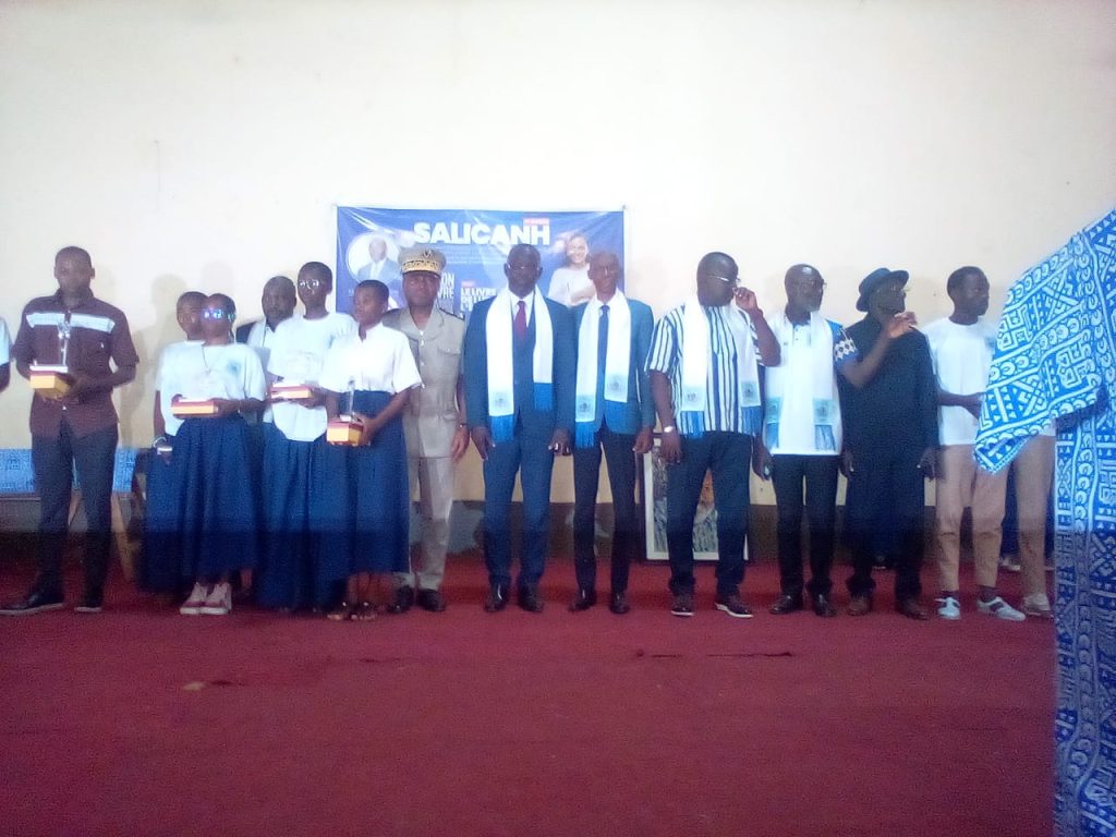 Côte d’Ivoire-AIP/ Salon du livre du Katiola : les organisateurs appellent à la rénovation de la bibliothèque du lycée moderne Gaston Ouassenan Koné