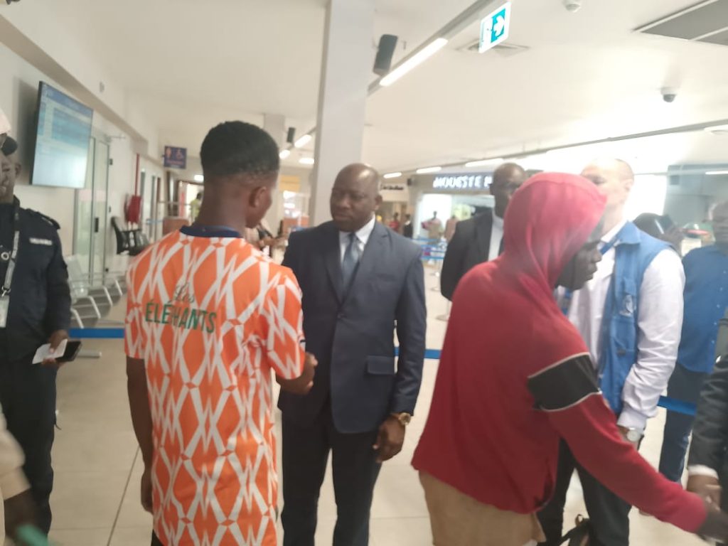 Côte d’Ivoire-AIP/Le directeur général des Ivoiriens de l’extérieur exhorte les migrants de retour à faire confiance au gouvernement
