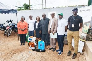 Côte d’Ivoire-AIP/ Distribution d’équipements à deux coopératives de producteurs de palmier à huile partenaires de SOLIDARIDAD dans le Lôh-Djiboua