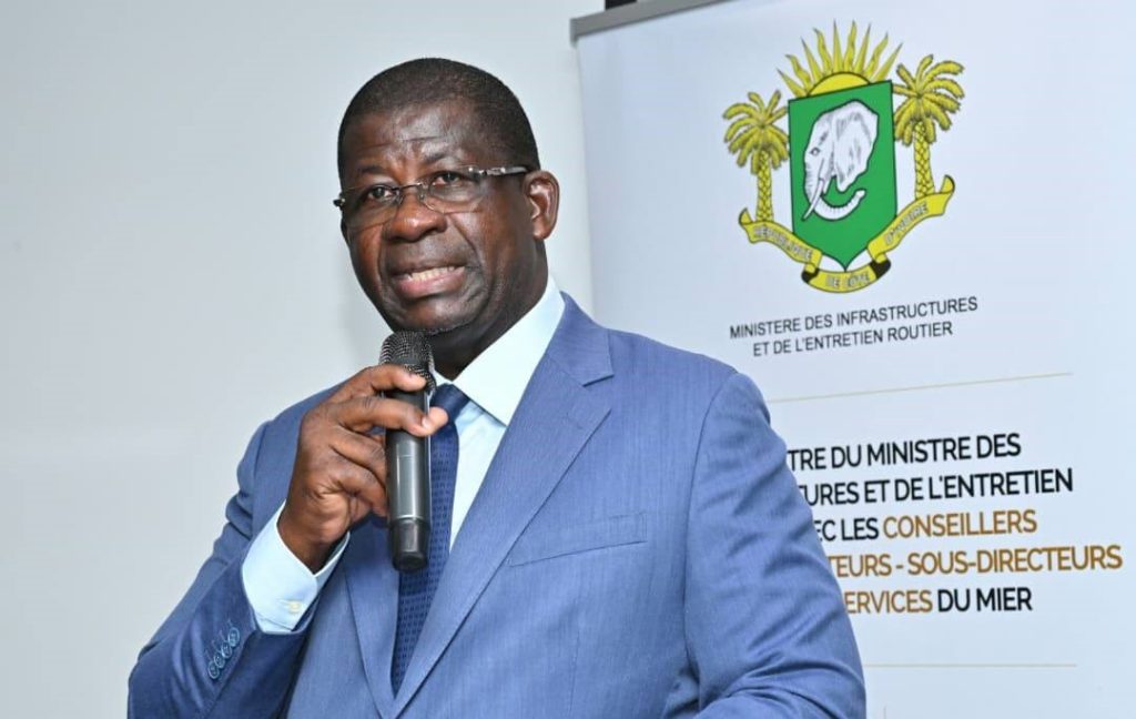 Côte d’Ivoire-AIP/ Le ministre des Infrastructures s’engage à accomplir avec rigueur les nouvelles missions de son département