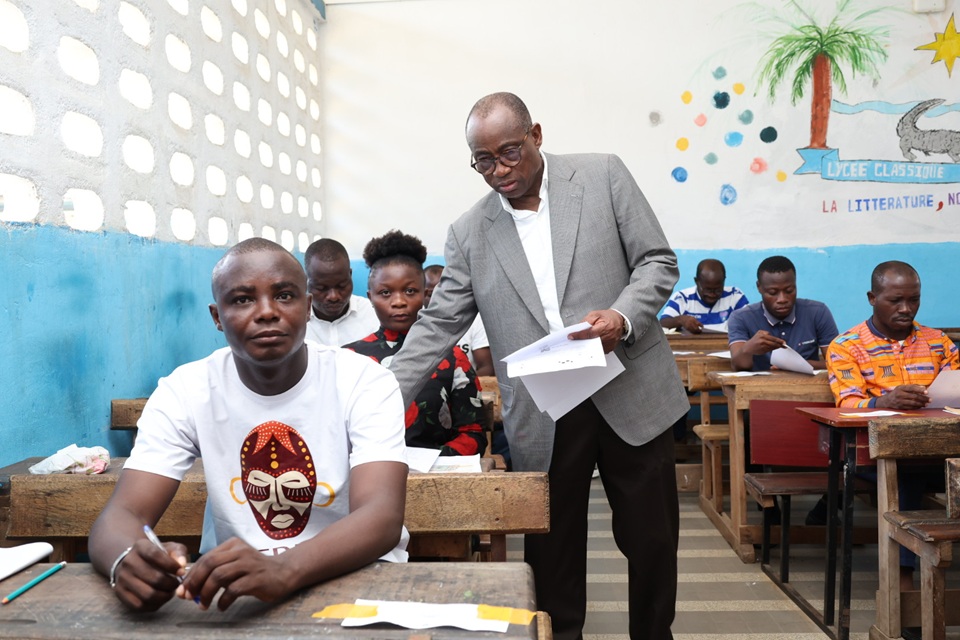 Côte d'Ivoire-AIP/ Des enseignants contractuels en mathématiques et sciences physiques déployés dans le Gontougo