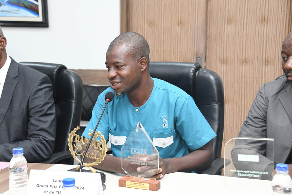 Prix-FAAPA-EBONY-MIN-COM9