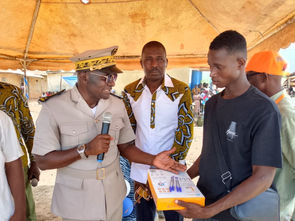 Côte d’Ivoire-AIP/ Léomidouo célèbre ses nouveaux bacheliers et encourage l’excellence scolaire