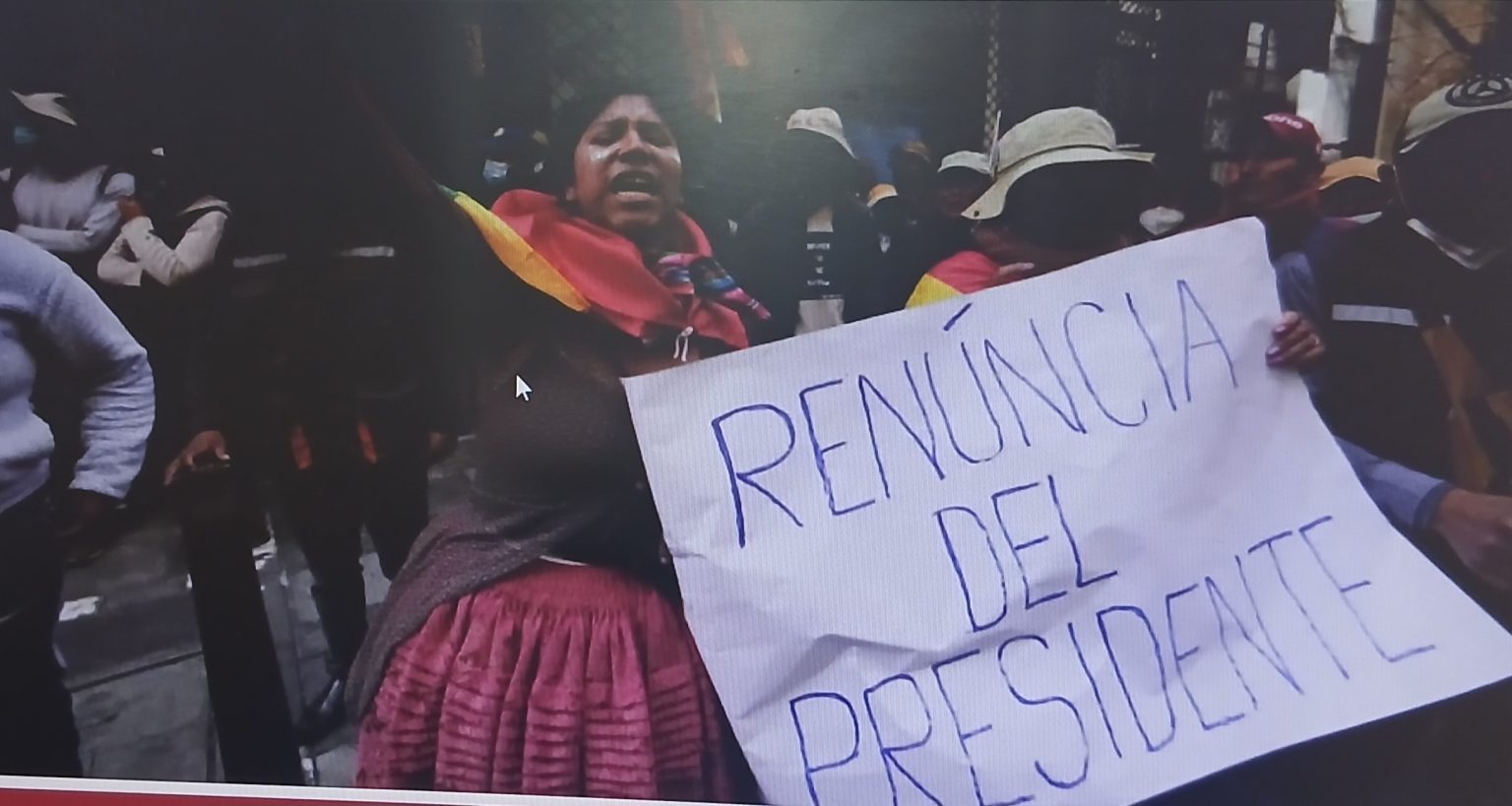 Des manifestants marchant contre Paz  en   Bolivie