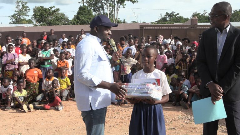 Côte d’Ivoire-AIP/ Près de 100 élèves récompensés lors de la 2e Journée de l’excellence et du mérite des écoles à Kato