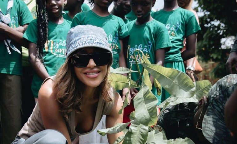 Côte d’Ivoire-AIP/ Le mouvement CV-AV lance une opération de reboisement dans des écoles de l’archidiocèse d’Abidjan