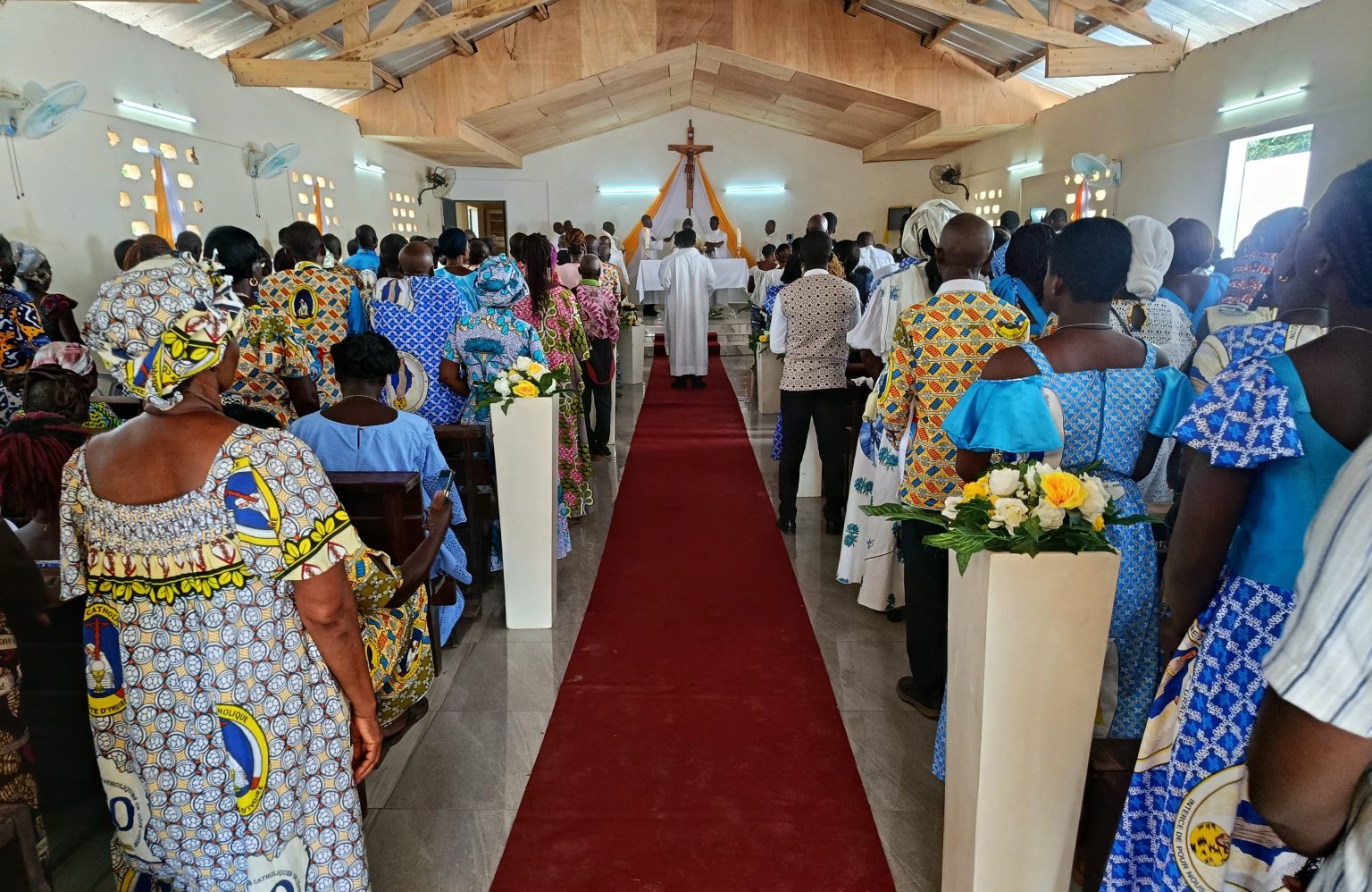 Côte d’Ivoire-AIP/ La consécration de la chapelle Notre dame de la Nativité d’Ediakro consacre l’unité de la communauté catholique