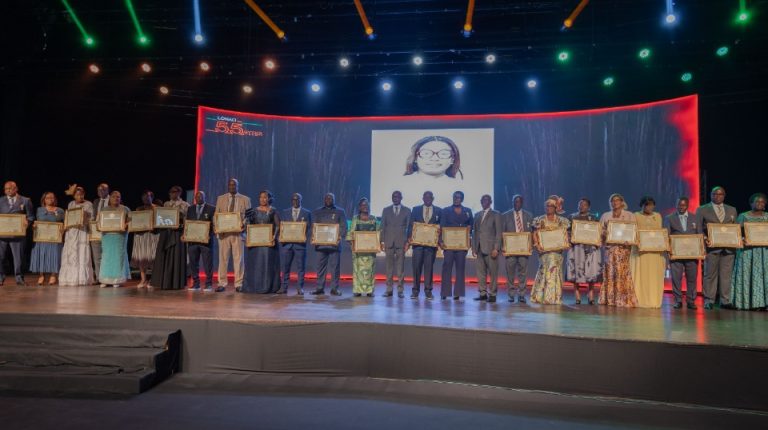 Côte d’Ivoire-AIP/ La LONACI récompense la loyauté de 153 agents totalisant entre 15 et 34 années de service