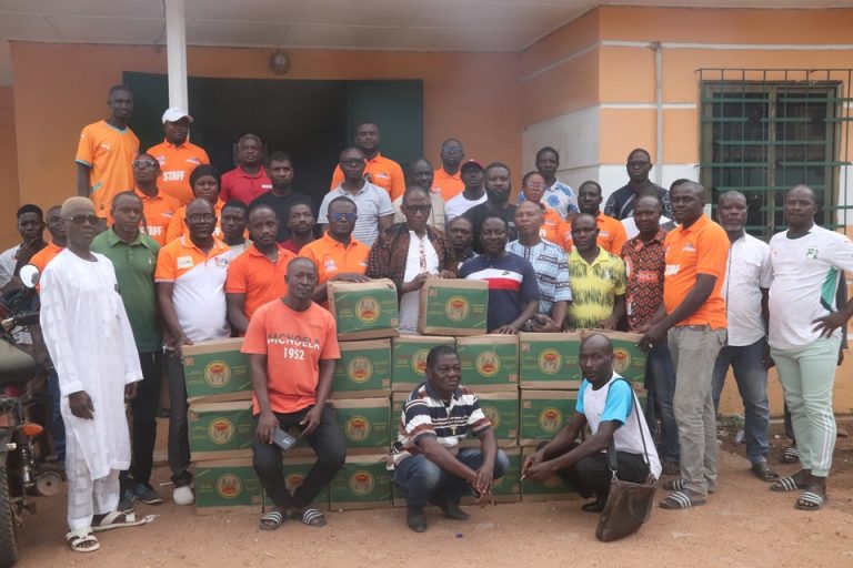 Côte d’Ivoire-AIP/ Tabaski 2026: le RHDP apporte un appui social à des militants à Bondoukou