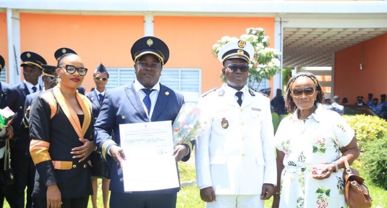 Côte d’Ivoire-AIP/ Doua Seuhaleu Fulgence Duplexe sacré major des majors de la promotion « Kandia Camara » de l’ENA