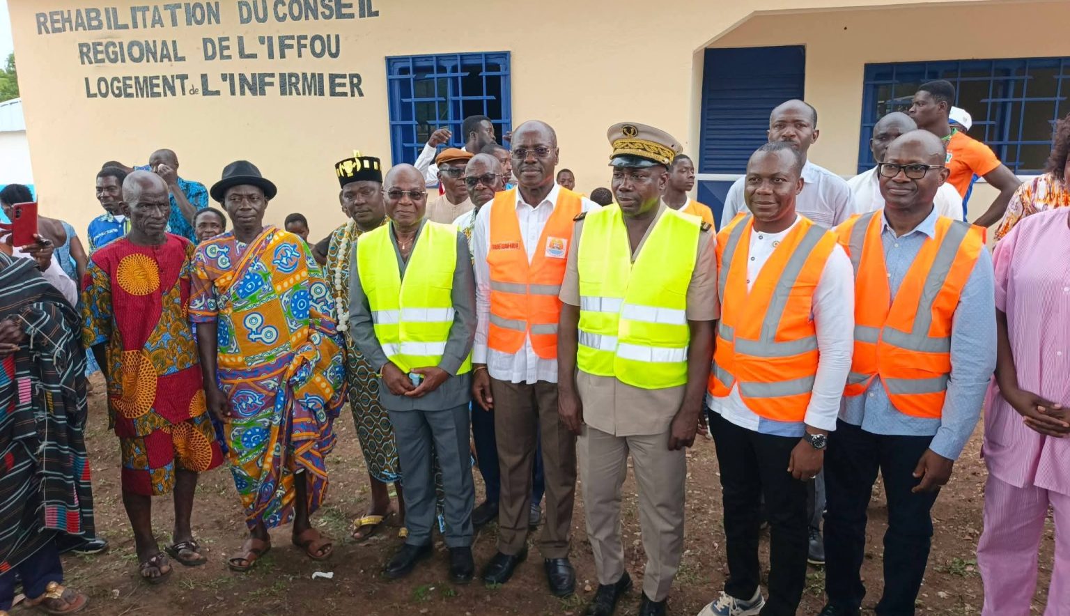 Côte d’Ivoire – AIP/ Le conseil régional de l’Iffou remet un centre de santé et des logements du personnel au village de Kongokro