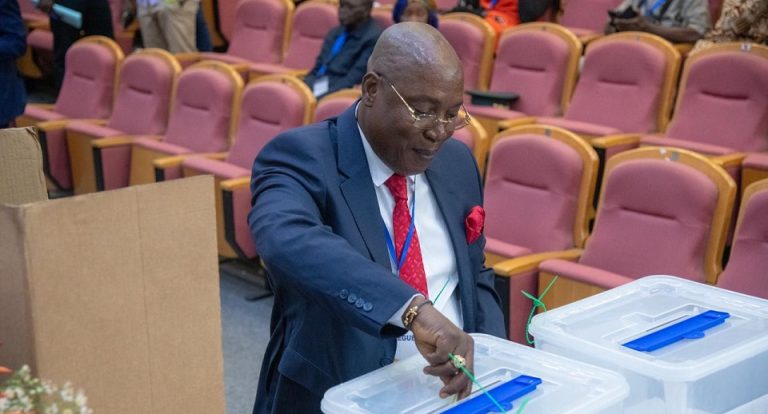 Côte d’Ivoire-AIP/ Réélu, Paul Gnogbo promet le renforcement des prestations sanitaires et de la digitalisation de la MUGEF-CI