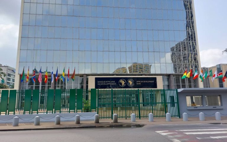 Côte d’Ivoire-AIP/Inter/L’Afrique doit mobiliser plus de 1 300 milliards de dollars pour son développement (Rapport BAD)