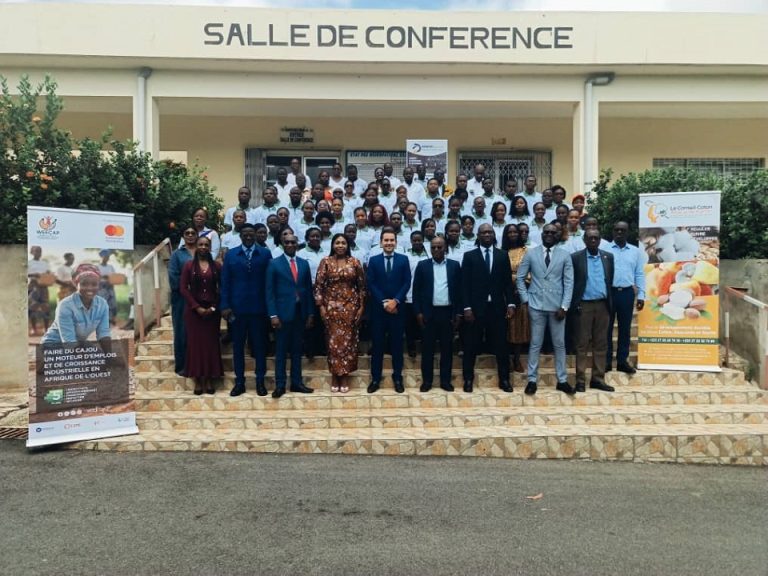 Côte d’Ivoire-AIP/ Cinquante jeunes formés aux métiers de l’industrie du cajou à Yamoussoukro