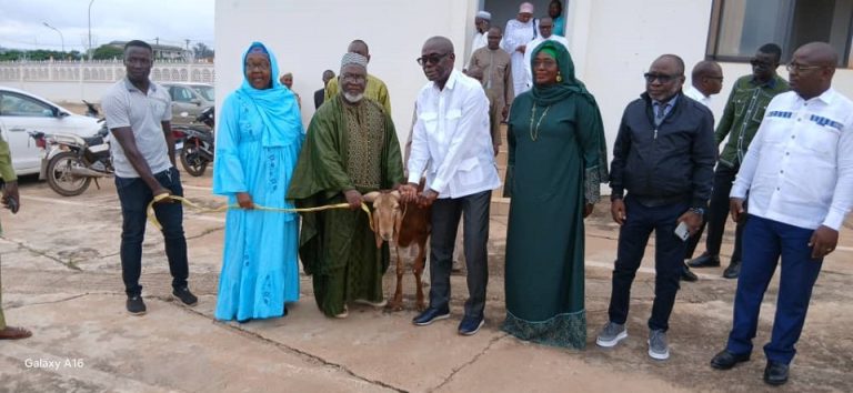 Côte d’Ivoire-AIP / Tabaski 2026 : Augustin Thiam fait de la solidarité interreligieuse un levier de cohésion sociale à Yamoussoukro
