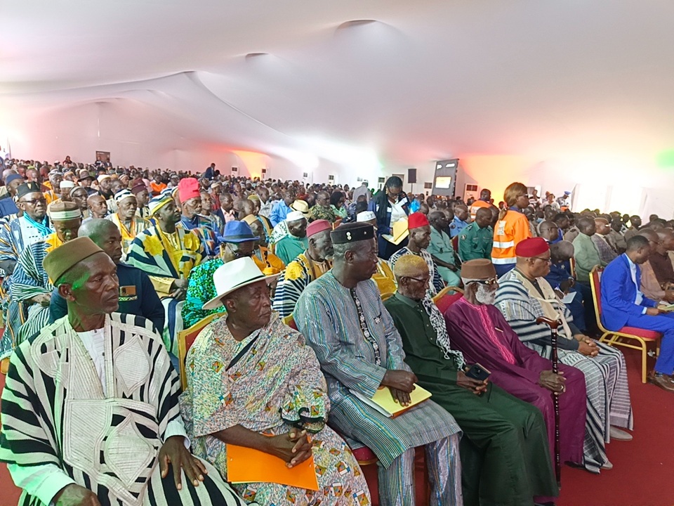 Côte d’Ivoire-AIP / Le ministre Sangafowa Coulibaly appelle les populations du Woroba à s'engager dans la lutte contre l'orpaillage clandestin