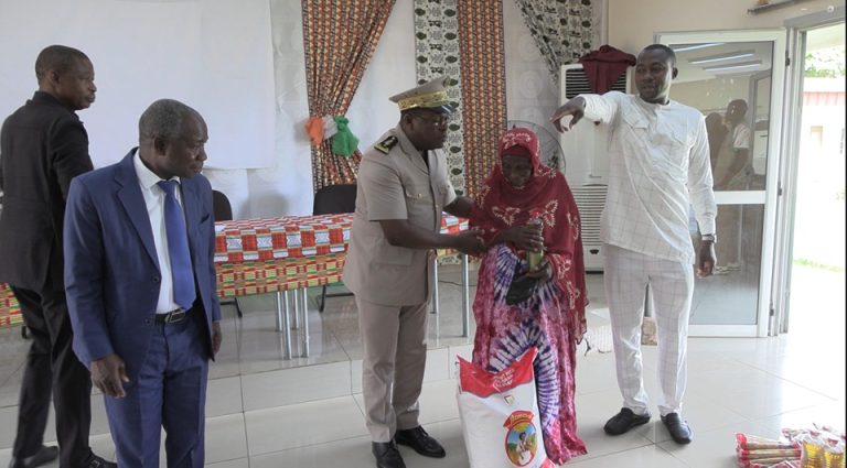 Côte d’Ivoire – AIP / Quarante familles vulnérables reçoivent une aide dans le Worodougou