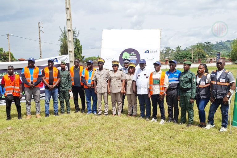 Côte d’Ivoire-AIP/ Un groupe minier et la YES Fondation du duo Yodé et Siro lancent un projet de reverdissement de la commune de Hiré