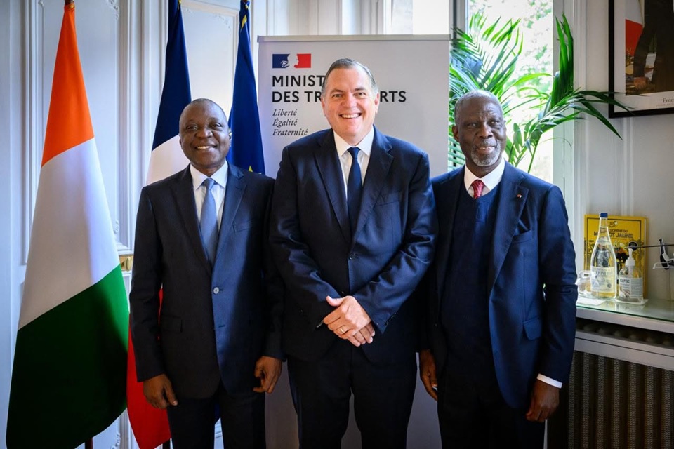 Côte d'Ivoire-AIP/Inter/ Le ministre Amadou Koné salue l’appui de la France dans les infrastructures aériennes et ferroviaires