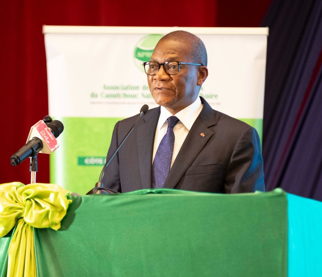 Côte d’Ivoire-AIP/Campagne hévéicole 2026: le gouvernement supprime la décote et augmente les primes aux producteurs