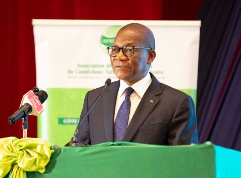 Côte d’Ivoire-AIP/Campagne hévéicole 2026: le gouvernement supprime la décote et augmente les primes aux producteurs