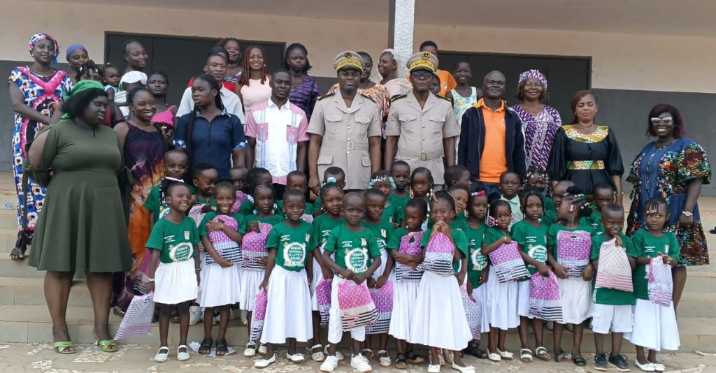 Côte d'Ivoire – AIP / Un cadre fait don de tenues scolaires aux pensionnaires du CPPE de Prikro