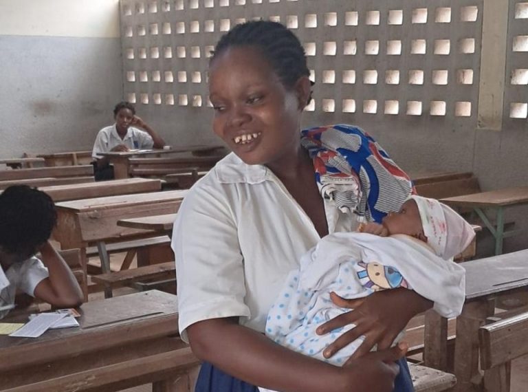 Côte d’Ivoire-AIP/ Bac 2026 : une candidate allaitante participe aux épreuves orales avec son nourrisson à Sakassou