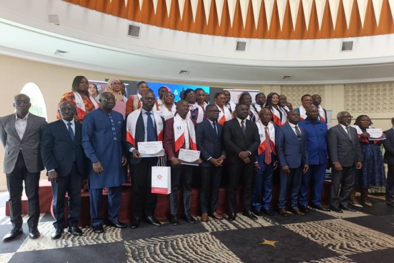 Côte d’Ivoire-AIP/ Une trentaine d’agents de santé formés en management et gouvernance des établissements hospitaliers