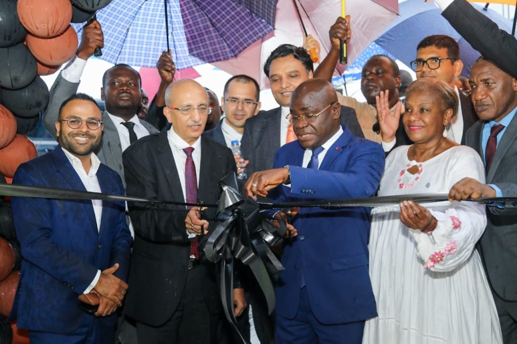 Côte d'Ivoire-AIP/ Le ministre Kalil Konaté inaugure la première unité industrielle de production de biochar à base de coques de cajou en Afrique