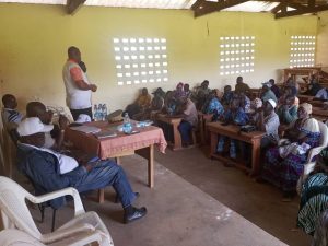 Côte d'Ivoire-AIP/ Les producteurs de Youndouo mis en garde contre la réutilisation des emballages vides de pesticides