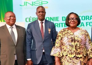 Côte d’Ivoire-AIP / JNSP 2026 : le directeur du centre de recherches océanologiques distingué pour ses travaux scientifiques