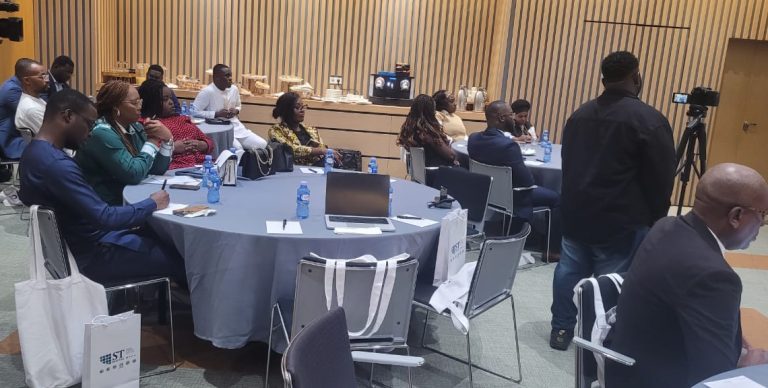 Côte d’Ivoire-AIP/ Experts et décideurs échangent à Abidjan autour de nouveaux modèles de croissance des entreprises