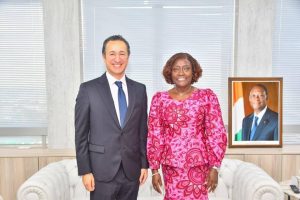 Côte d’Ivoire-AIP/ La ministre Mariatou Koné évoque la coopération dans les entreprises publiques avec l’ambassadeur du Maroc