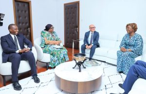 Côte d’Ivoire-AIP/ La ministre d’État Nialé Kaba échange avec une délégation de la banque italienne UBAE sur des opportunités d’investissement