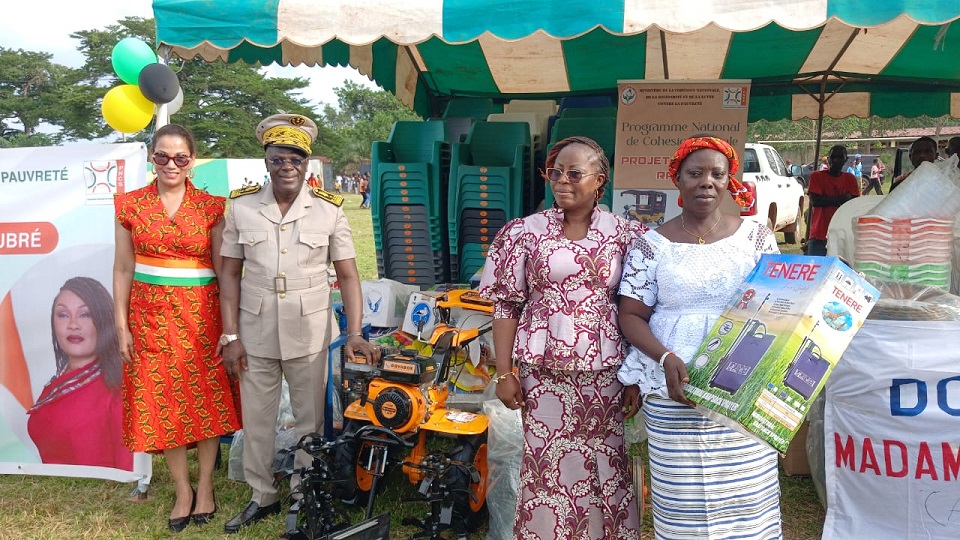Côte d’Ivoire-AIP/ Des équipements remis aux associations de femmes de Mayo pour renforcer leurs activités génératrices de revenus