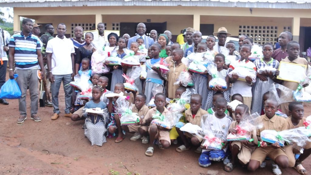 Côte d'Ivoire-AIP/ La mutuelle de Zantongouin organise une journée d'excellence et de reboisement dans le village