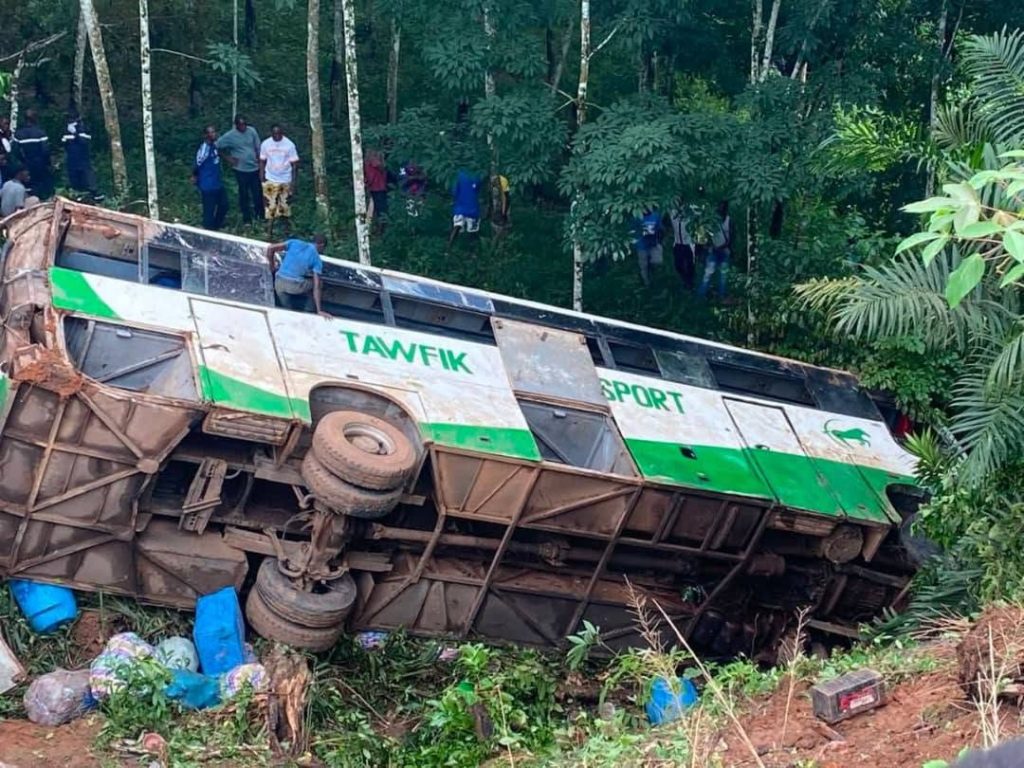 Côte d’Ivoire-AIP/ Trois morts et 51 blessés dans la sortie de route d’un car à Noé