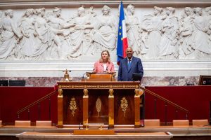 AIP/Inter/ Patrick Achi et Yaël Braun-Pivet réaffirment leur volonté de renforcer la coopération parlementaire ivoiro-française