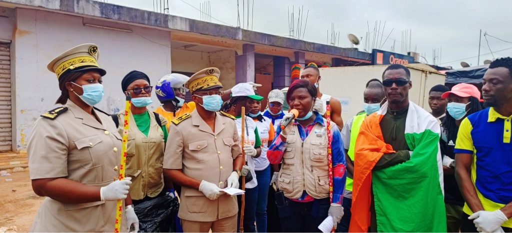 Côte d’Ivoire-AIP/ Caravane de la Salubrité : le préfet de région du Sud-Comoé appelle les populations d’Aboisso à s'approprier les bonnes pratiques d’hygiène
