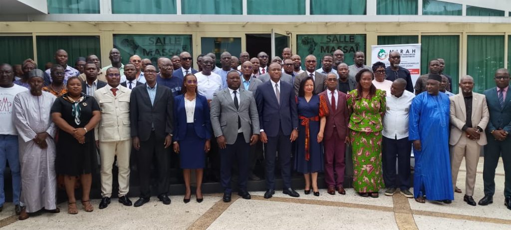 Côte d’Ivoire-AIP/ Le ministre Sidi Touré exhorte les interprofessions à renforcer leur gouvernance