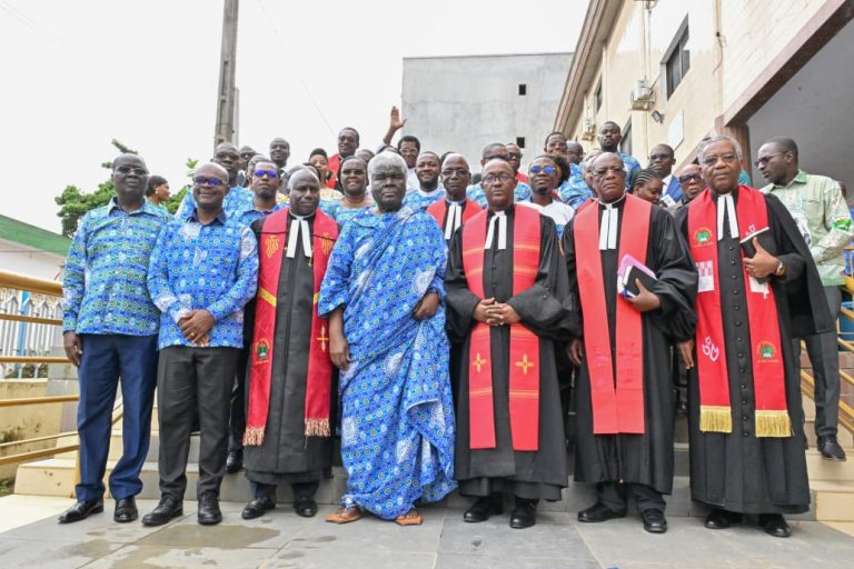 Côte d’Ivoire-AIP/ Le Premier ministre appelle les amis de l’ASFCI à renforcer leur engagement au service de la société